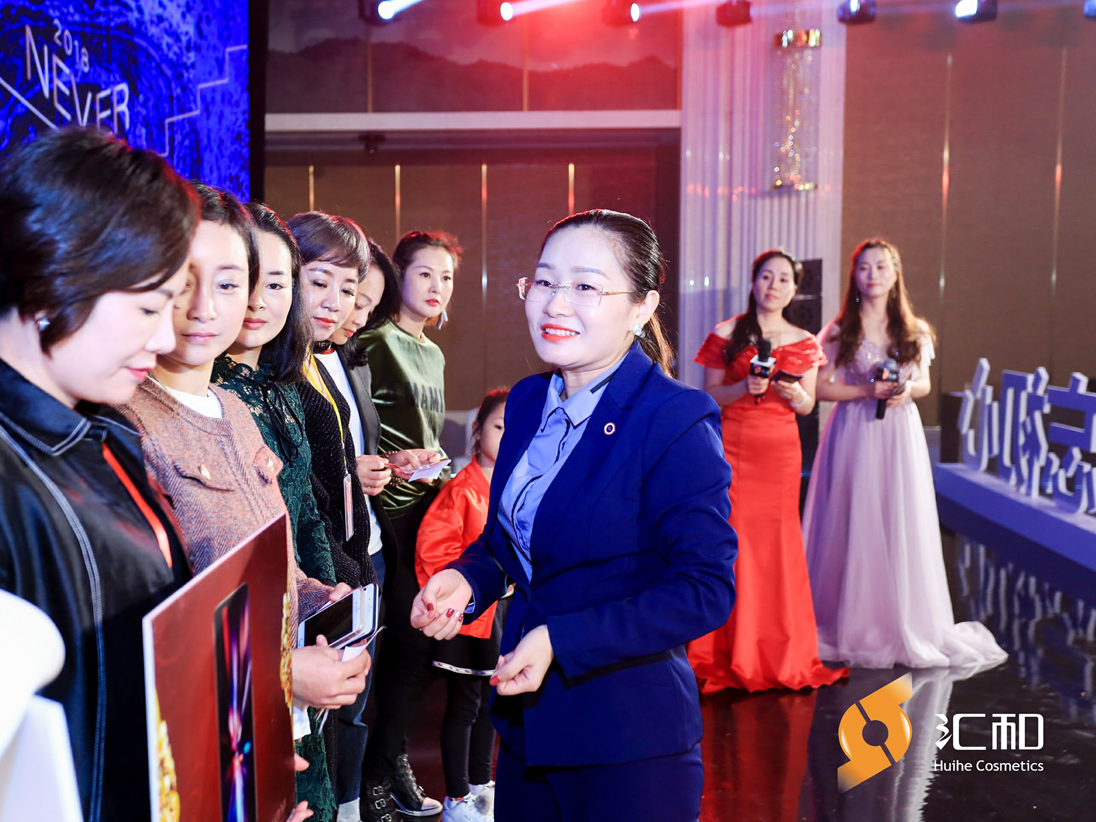 �R��9����c������C��(ji��ng)�F(xi��n)��(ch��ng)